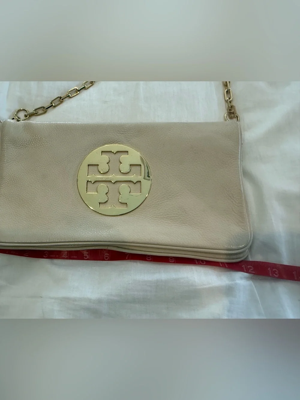 Tory Burch Ivory/Beige Pebbled Leather Shoulder Bag with Gold Logo
